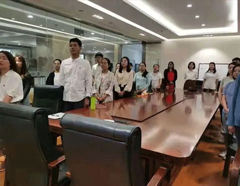 云南卓尔组织观看建党100周年纪念大会
